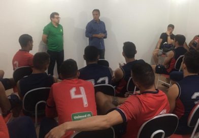 Diretoria do SAFECE tem encontro com jogadores do Fortaleza